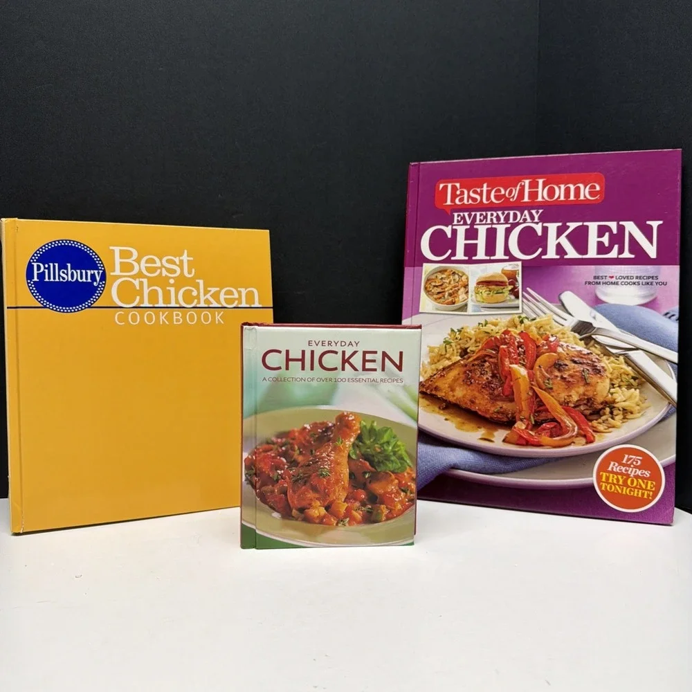 Cookbook Lot of 3 Chicken Cookbooks, Taste Of Home, Everyday Chicken, Pillsbury